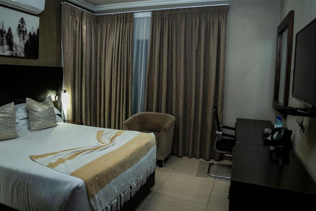 Peaconwood Boutique Villa Palapye Esterno foto