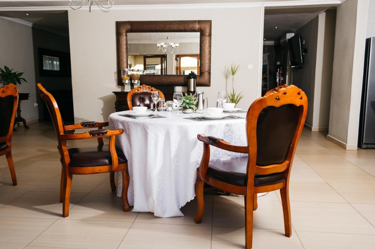 Peaconwood Boutique Villa Palapye Esterno foto