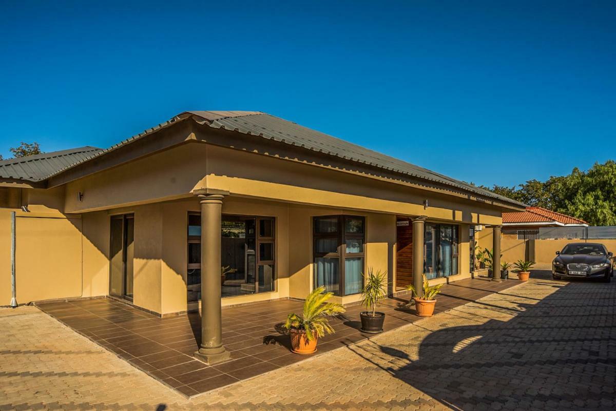 Peaconwood Boutique Villa Palapye Esterno foto