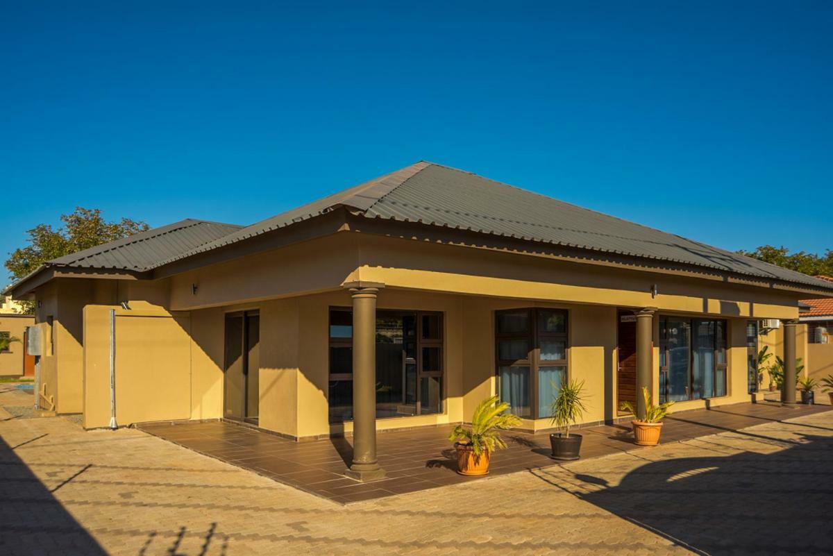 Peaconwood Boutique Villa Palapye Esterno foto